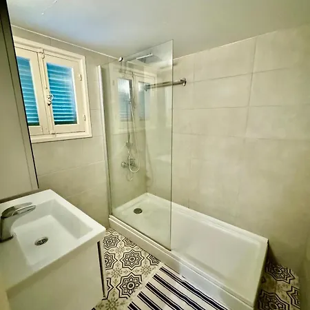 Begonvil 2 Bedroom Flat North Nicosia, Turkish Side * ניקוסיה