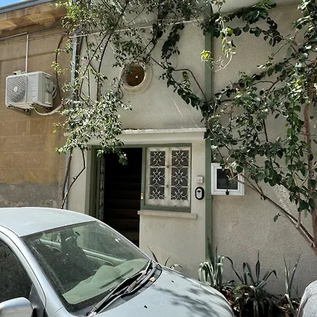 Begonvil 2 Bedroom Flat North Nicosia, Turkish Side *